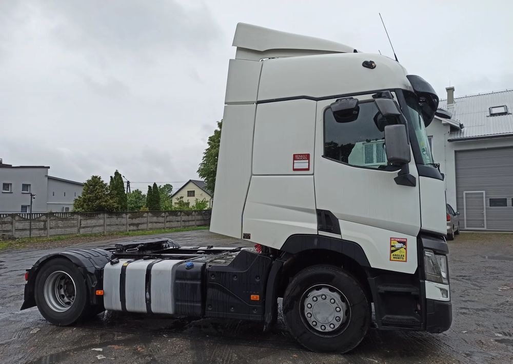 Renault T - Камион влекач: слика 1 Renault T - Камион влекач: слика 1