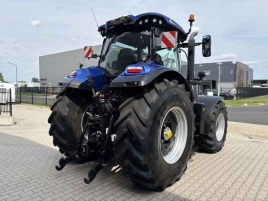 New Holland T7.300 PLMi - Трактор: слика 3 New Holland T7.300 PLMi - Трактор: слика 3