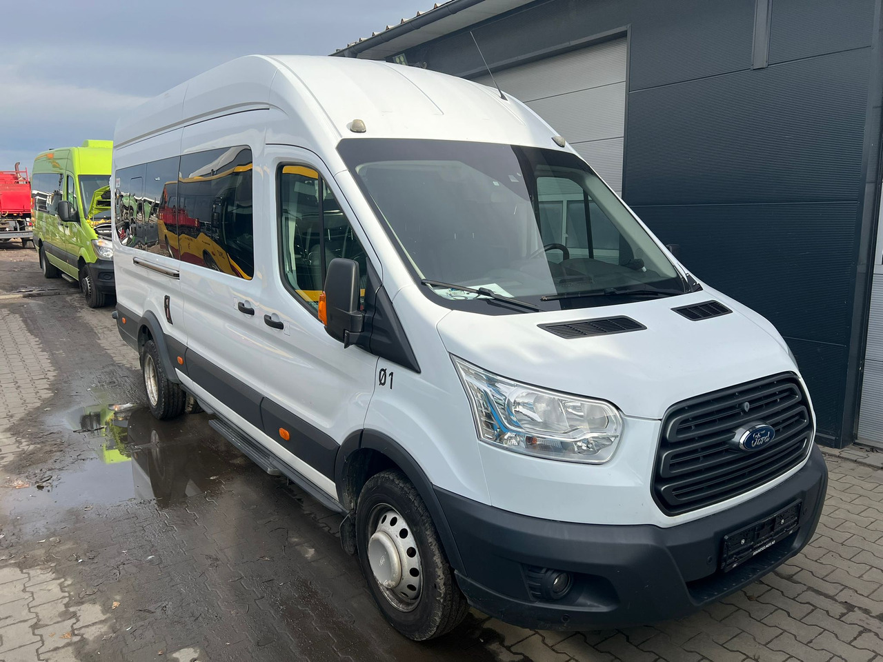 FORD TRANSIT - Минибус, Патничко комбе: слика 2 FORD TRANSIT - Минибус, Патничко комбе: слика 2