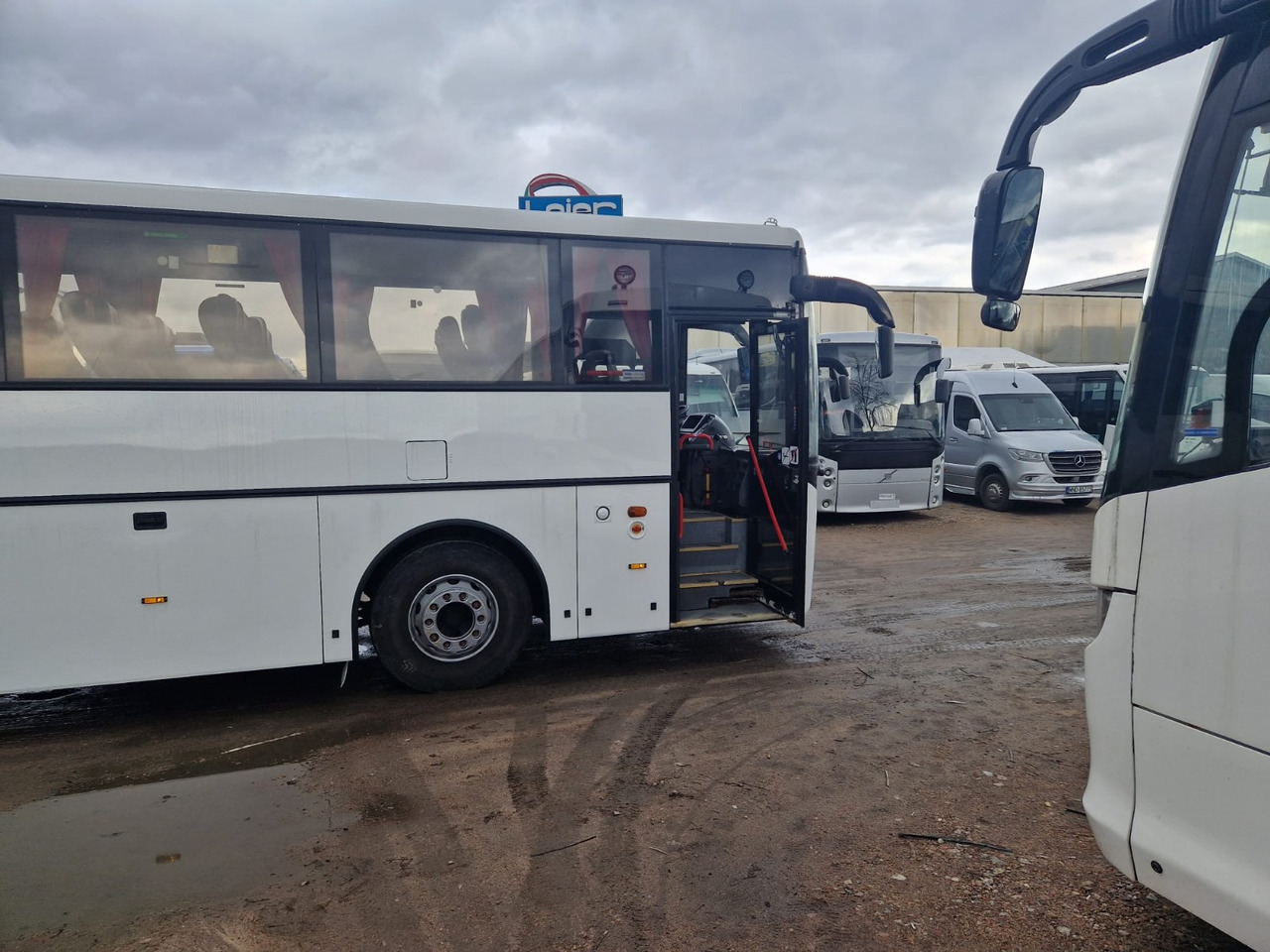 VOLVO B12B VEST HORISONT - Патнички вагон автобус: слика 5 VOLVO B12B VEST HORISONT - Патнички вагон автобус: слика 5