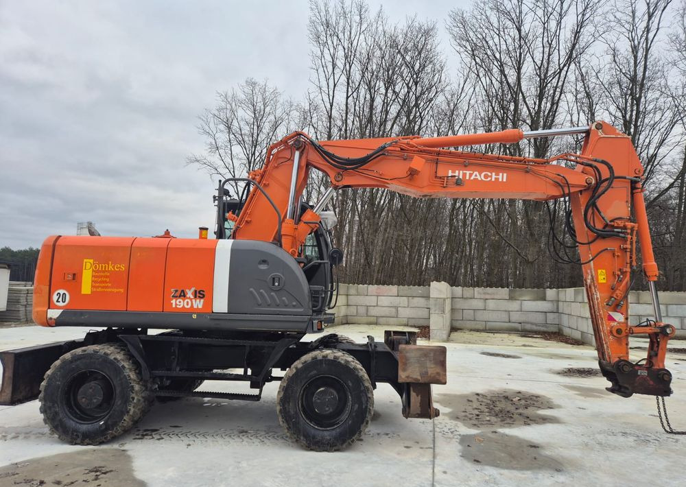 Hitachi ZX190W-3 - Багер на тркала: слика 2 Hitachi ZX190W-3 - Багер на тркала: слика 2