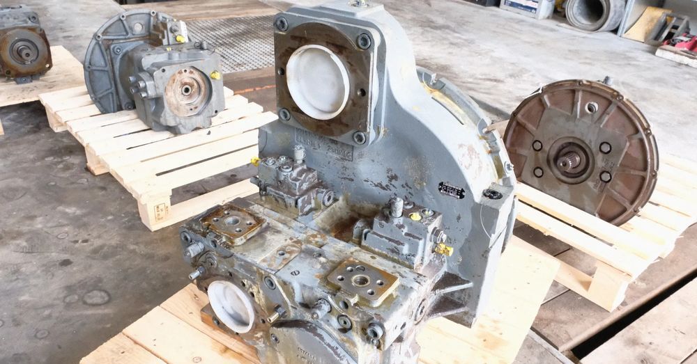 Pompa liebherr,R906,R914C,R916,R924,R926,R934,R944 DPVP 0 108 np koparki R926 ,R934C - Хидраулика: слика 1 Pompa liebherr,R906,R914C,R916,R924,R926,R934,R944 DPVP 0 108 np koparki R926 ,R934C - Хидраулика: слика 1
