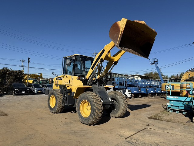 Натоварувач на тркала KOMATSU WA100-6: слика 12