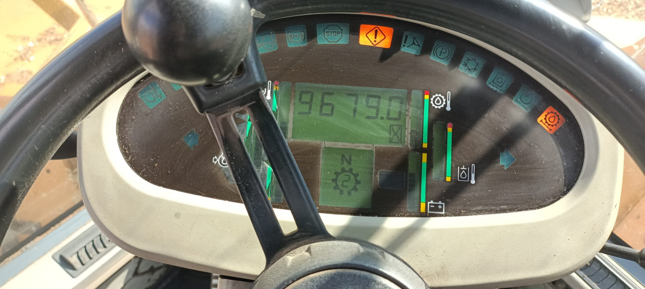 CASAE 812C - Натоварувач на тркала: слика 3 CASAE 812C - Натоварувач на тркала: слика 3