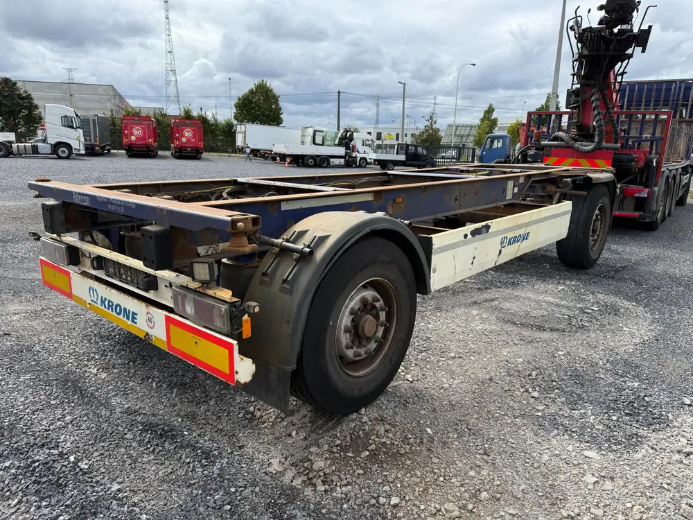 Krone AZ *BDF*2 essieux* - Транспортер на контејнер/ Приколка со променливо тело: слика 1 Krone AZ *BDF*2 essieux* - Транспортер на контејнер/ Приколка со променливо тело: слика 1