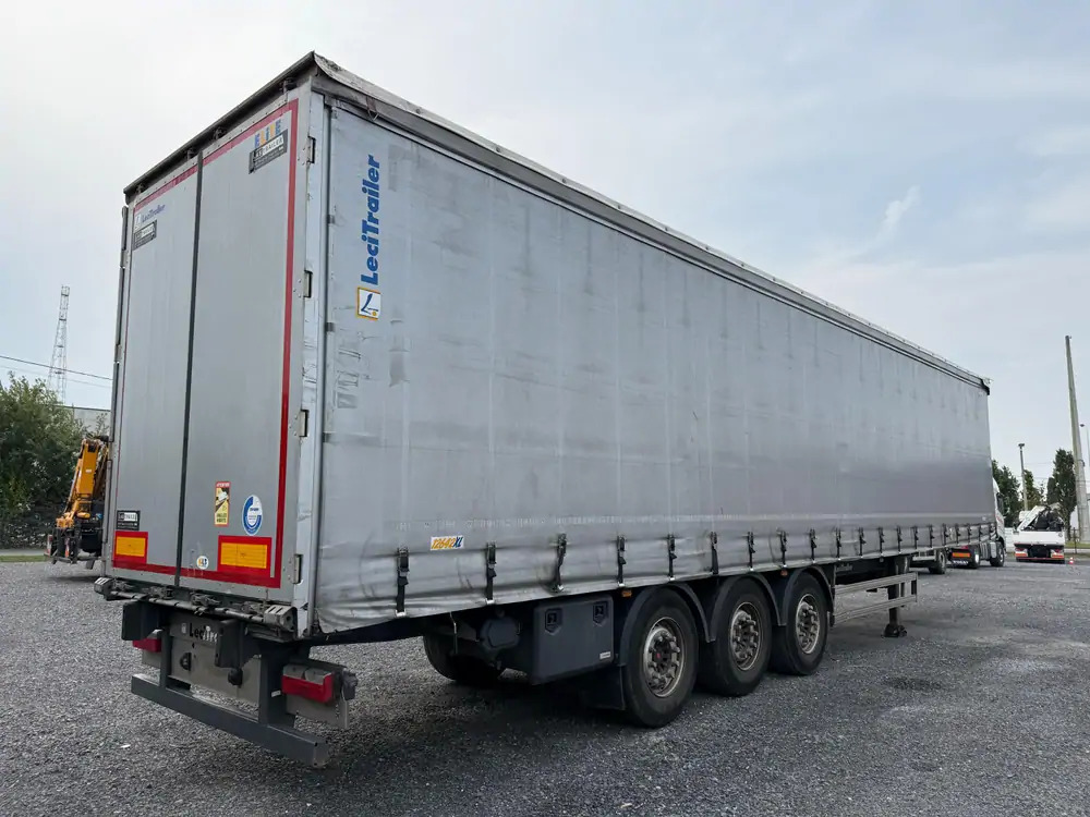 LeciTrailer Tautliner 3E20 Tautliner 3E20*1er essieu relevable*essieux SAF - Полуприколка со церада: слика 3 LeciTrailer Tautliner 3E20 Tautliner 3E20*1er essieu relevable*essieux SAF - Полуприколка со церада: слика 3