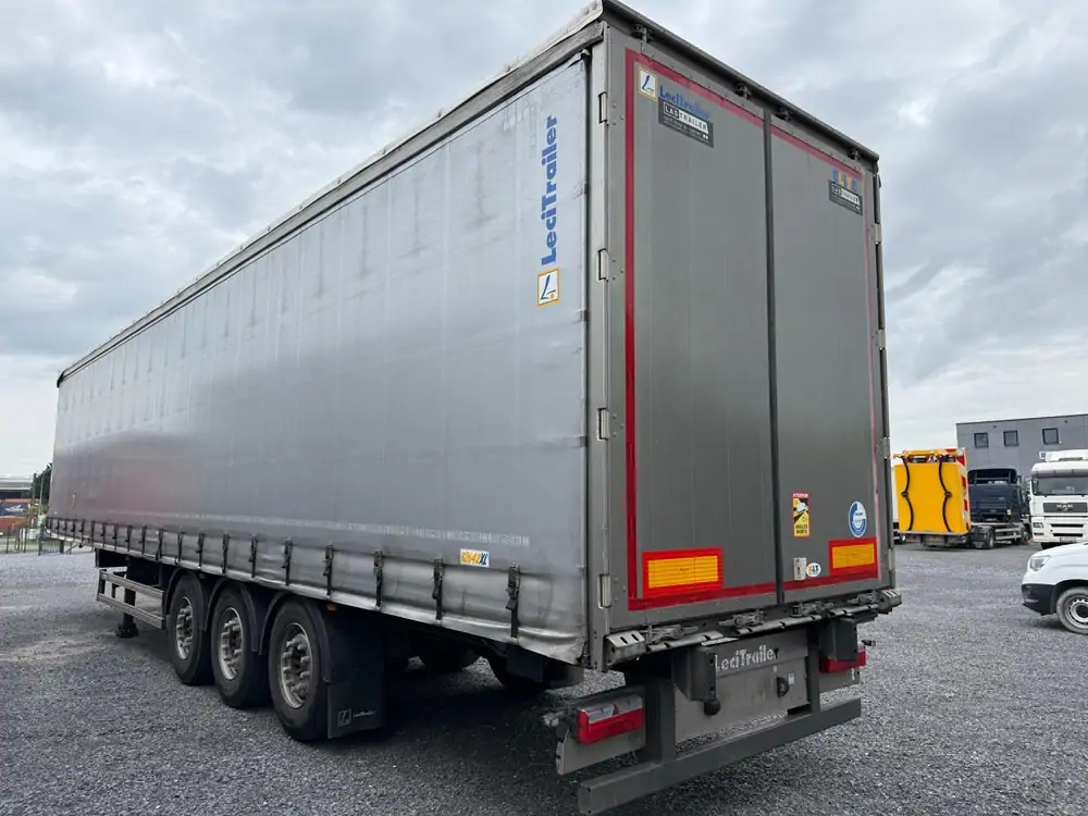 LeciTrailer Tautliner 3E20 Tautliner 3E20*1er essieu relevable*essieux SAF - Полуприколка со церада: слика 5 LeciTrailer Tautliner 3E20 Tautliner 3E20*1er essieu relevable*essieux SAF - Полуприколка со церада: слика 5