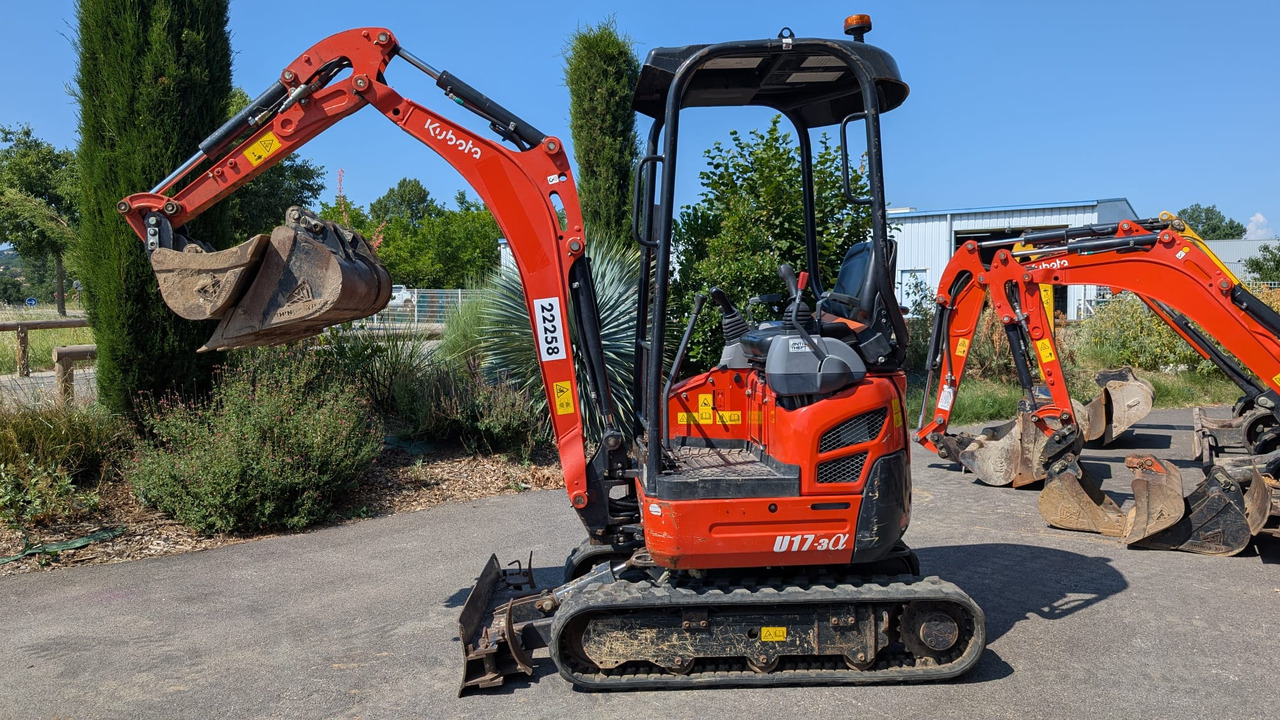 KUBOTA - Мини багер: слика 1 KUBOTA - Мини багер: слика 1