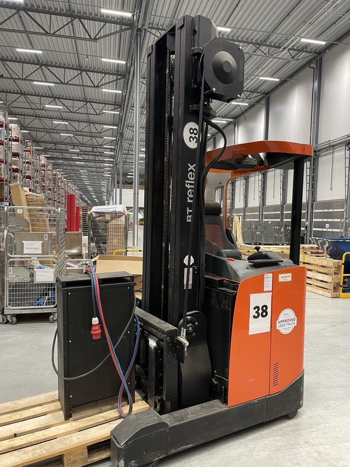 TOYOTA BT-RRE 160E - Вилушкар со подигнување: слика 5 TOYOTA BT-RRE 160E - Вилушкар со подигнување: слика 5