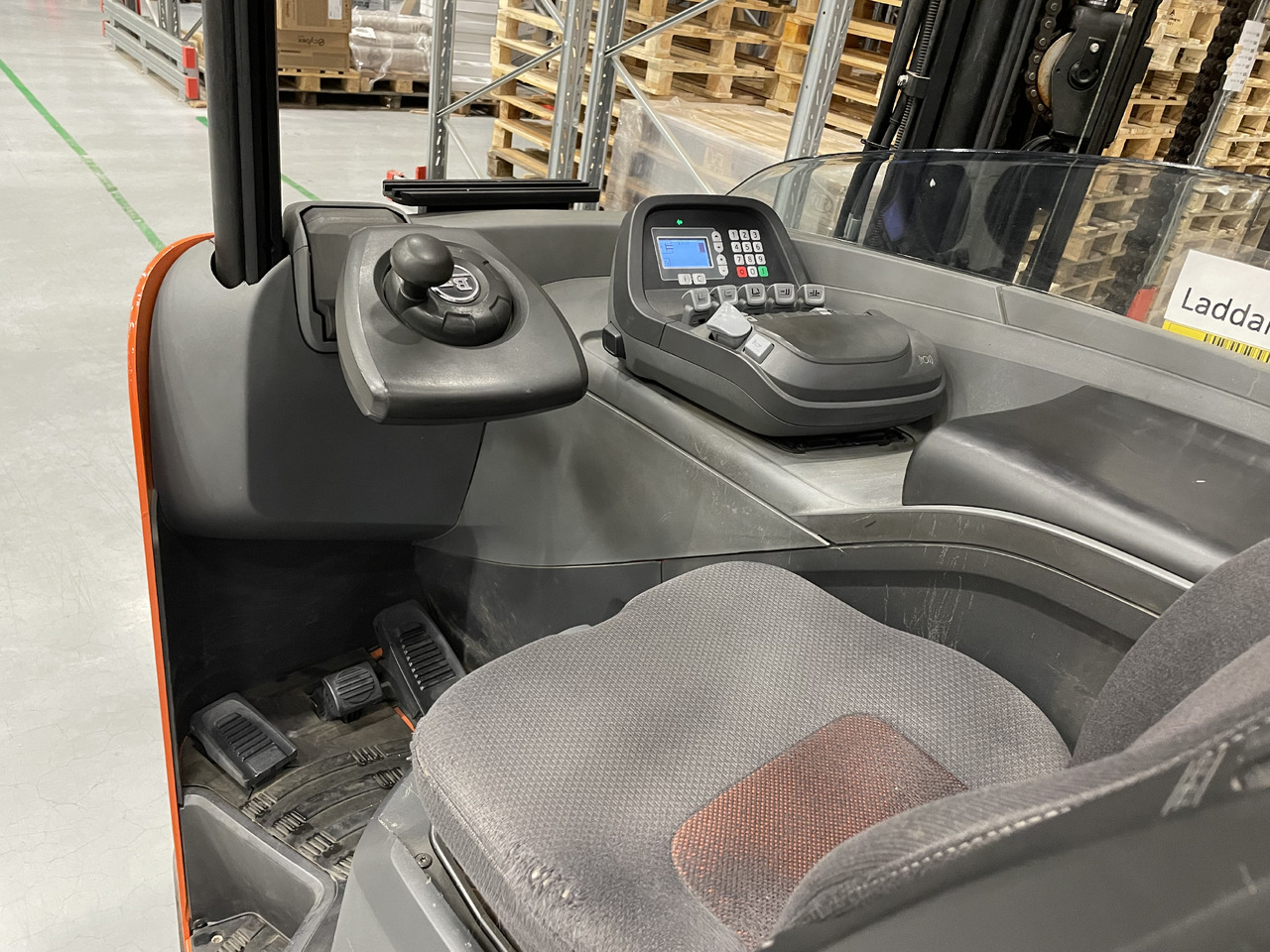 TOYOTA BT-RRE 160E - Вилушкар со подигнување: слика 2 TOYOTA BT-RRE 160E - Вилушкар со подигнување: слика 2