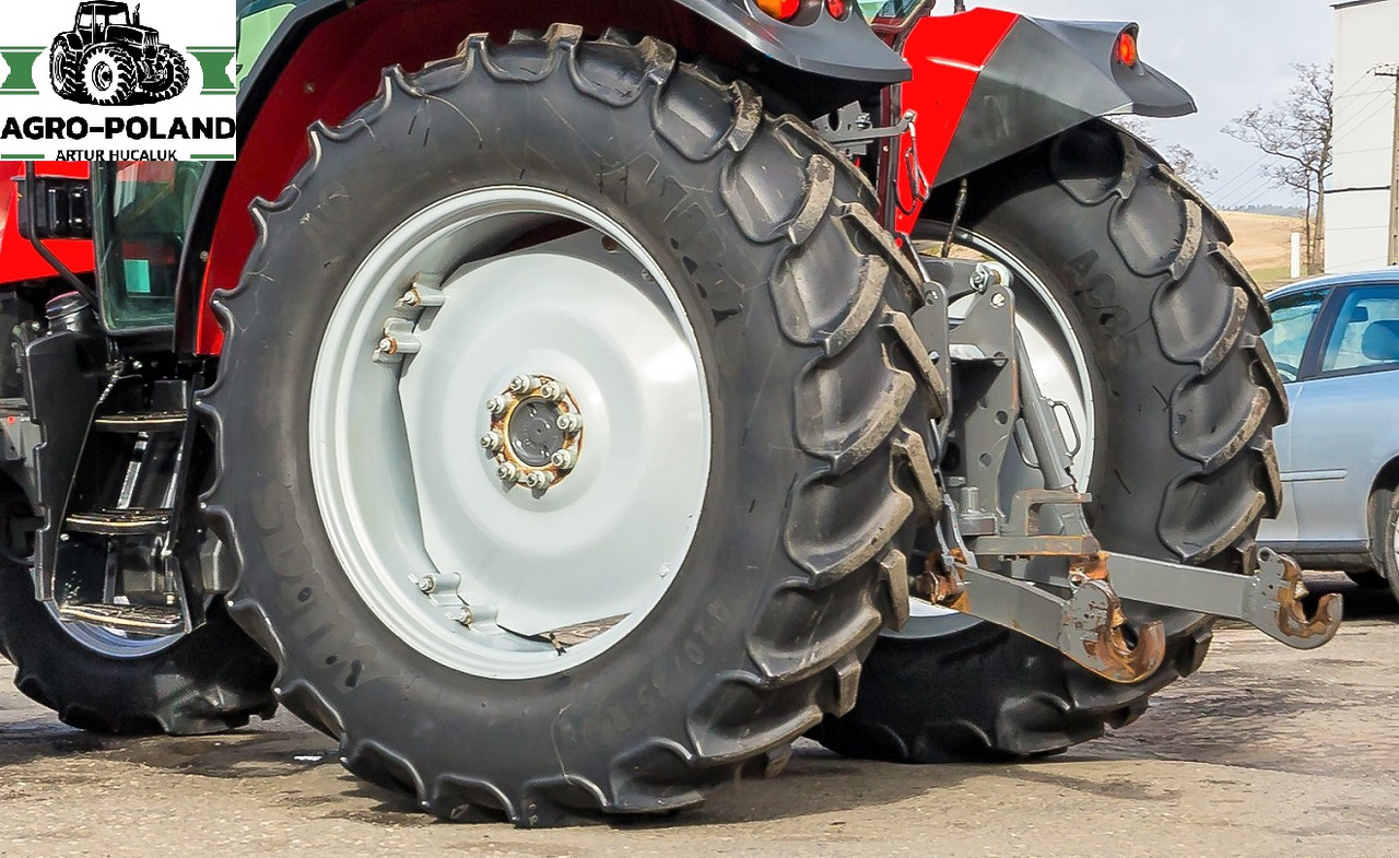 MASSEY FERGUSON 6713 - 2019 ROK - 2459 h - Трактор: слика 3 MASSEY FERGUSON 6713 - 2019 ROK - 2459 h - Трактор: слика 3