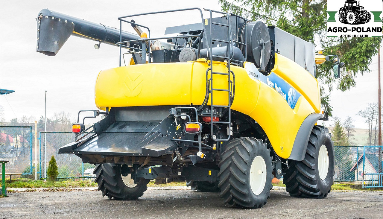 NEW HOLLAND CR 9060 - 2008 - 2554 h + HEDER 6,09 M - Комбајн: слика 4 NEW HOLLAND CR 9060 - 2008 - 2554 h + HEDER 6,09 M - Комбајн: слика 4