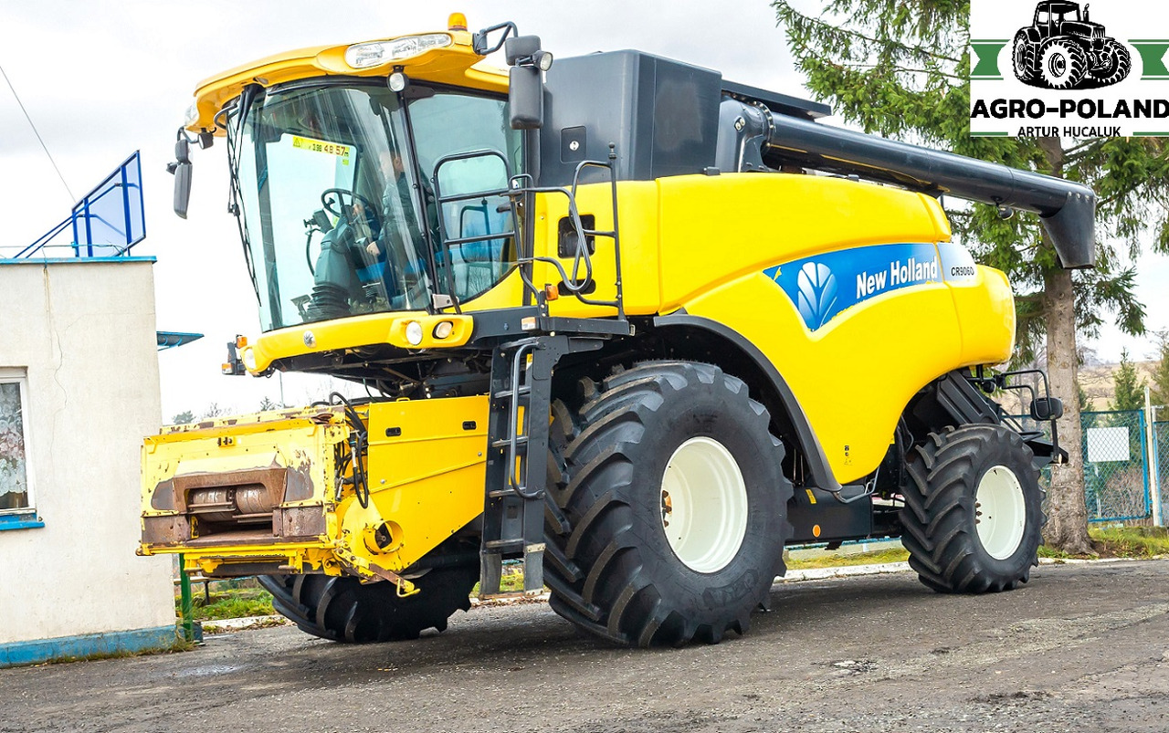 NEW HOLLAND CR 9060 - 2008 - 2554 h + HEDER 6,09 M - Комбајн: слика 2 NEW HOLLAND CR 9060 - 2008 - 2554 h + HEDER 6,09 M - Комбајн: слика 2