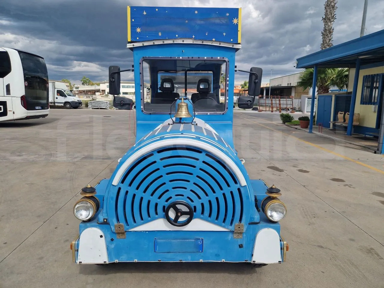 Suzuki Road train - Автобус: слика 2 Suzuki Road train - Автобус: слика 2