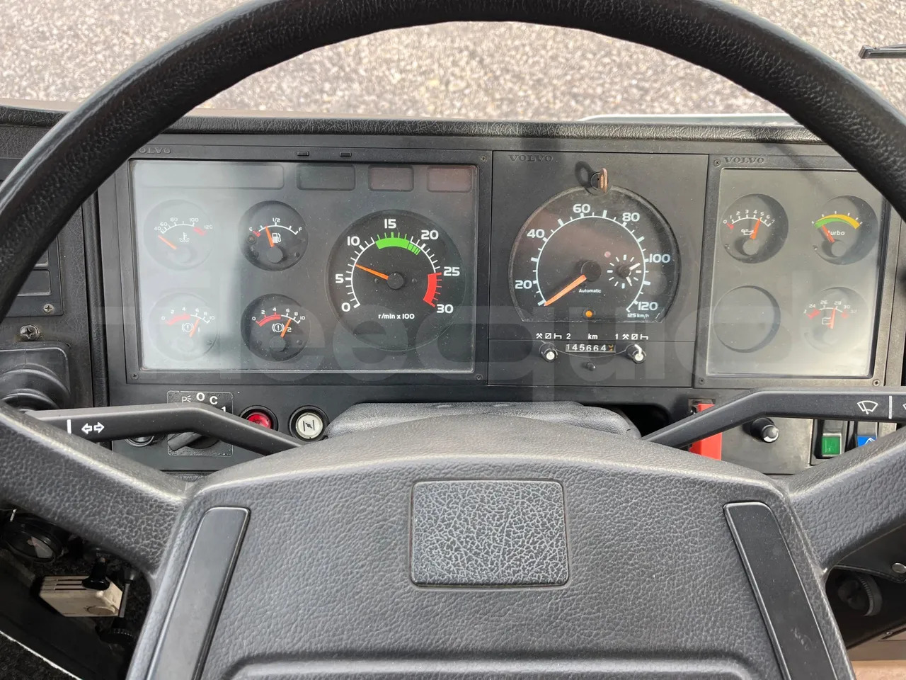 Volvo B10M - Автобус: слика 3 Volvo B10M - Автобус: слика 3