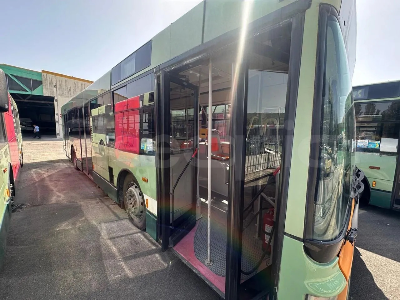 Bundle di 16 mezzi Irisbus - 491E Irisbus - 491E Irisbus - 491E Irisbus - 491E Irisbus - 491E Irisbus - 491E Irisbus - 491E Irisbus - 491E Irisbus - 491E Irisbus - 491E Irisbus - 491E Mercedes-Benz - - Приградски автобус: слика 1 Bundle di 16 mezzi Irisbus - 491E Irisbus - 491E Irisbus - 491E Irisbus - 491E Irisbus - 491E Irisbus - 491E Irisbus - 491E Irisbus - 491E Irisbus - 491E Irisbus - 491E Irisbus - 491E Mercedes-Benz - - Приградски автобус: слика 1