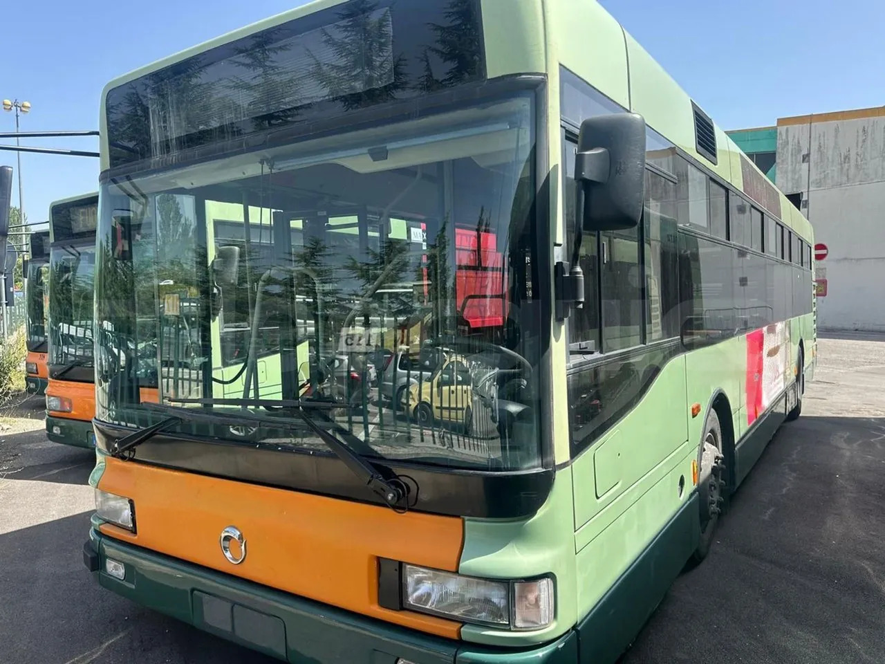 Bundle di 16 mezzi Irisbus - 491E Irisbus - 491E Irisbus - 491E Irisbus - 491E Irisbus - 491E Irisbus - 491E Irisbus - 491E Irisbus - 491E Irisbus - 491E Irisbus - 491E Irisbus - 491E Mercedes-Benz - - Приградски автобус: слика 2 Bundle di 16 mezzi Irisbus - 491E Irisbus - 491E Irisbus - 491E Irisbus - 491E Irisbus - 491E Irisbus - 491E Irisbus - 491E Irisbus - 491E Irisbus - 491E Irisbus - 491E Irisbus - 491E Mercedes-Benz - - Приградски автобус: слика 2