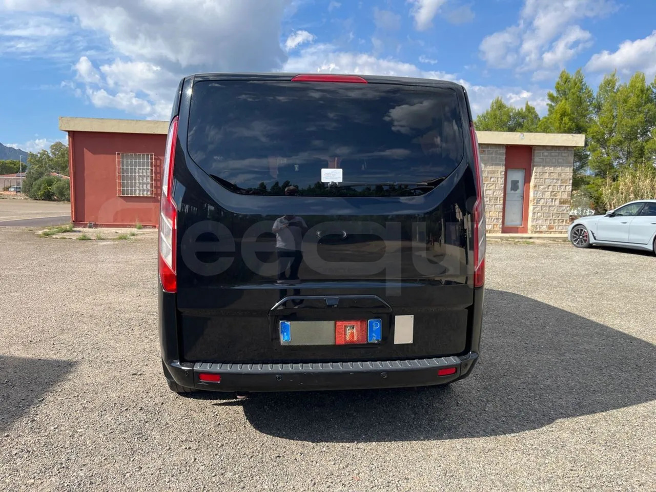 Ford Tourneo Custom - Приградски автобус: слика 5 Ford Tourneo Custom - Приградски автобус: слика 5