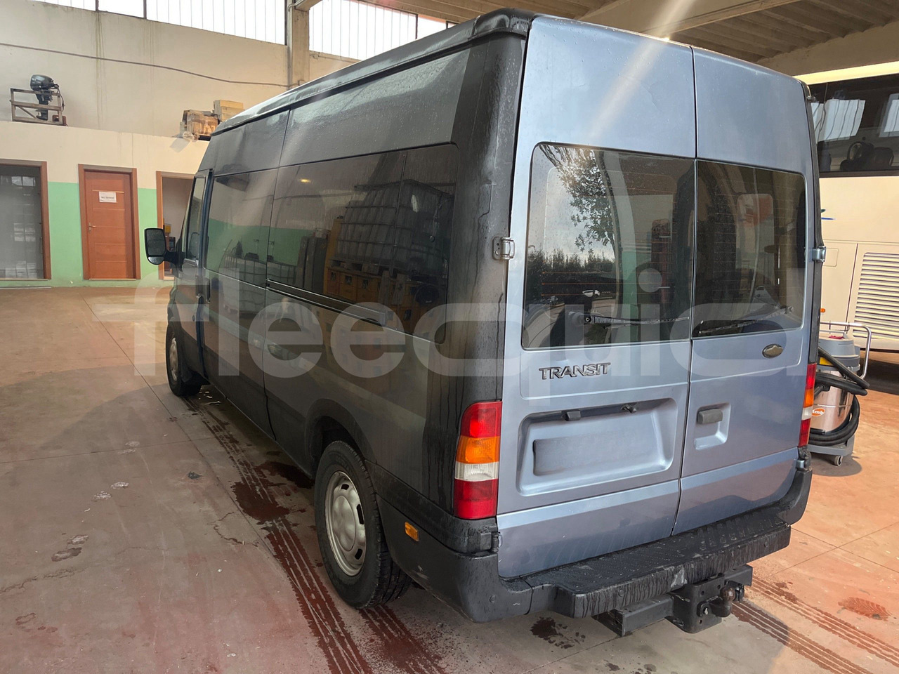 Ford Transit - Приградски автобус: слика 5 Ford Transit - Приградски автобус: слика 5