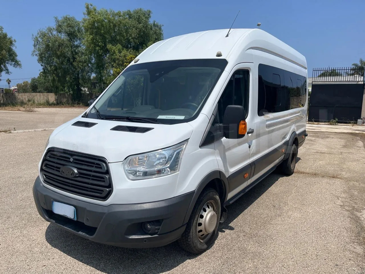 Ford Transit - Минибус, Патничко комбе: слика 4 Ford Transit - Минибус, Патничко комбе: слика 4
