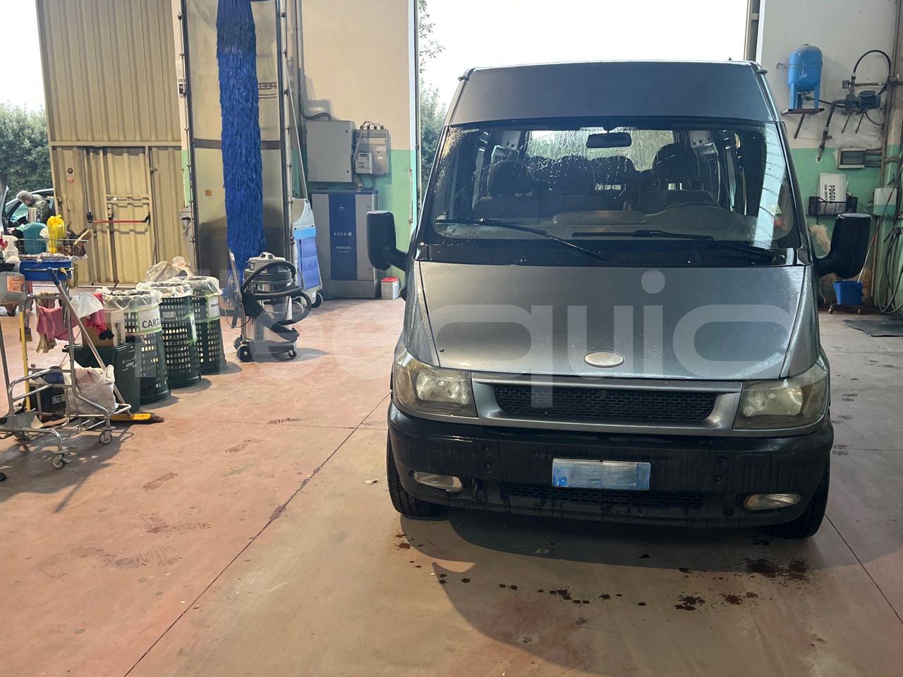 Ford Transit - Приградски автобус: слика 2 Ford Transit - Приградски автобус: слика 2