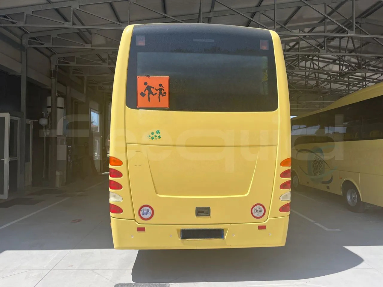 Isuzu Turquoise/Sb - Школски автобус: слика 5 Isuzu Turquoise/Sb - Школски автобус: слика 5