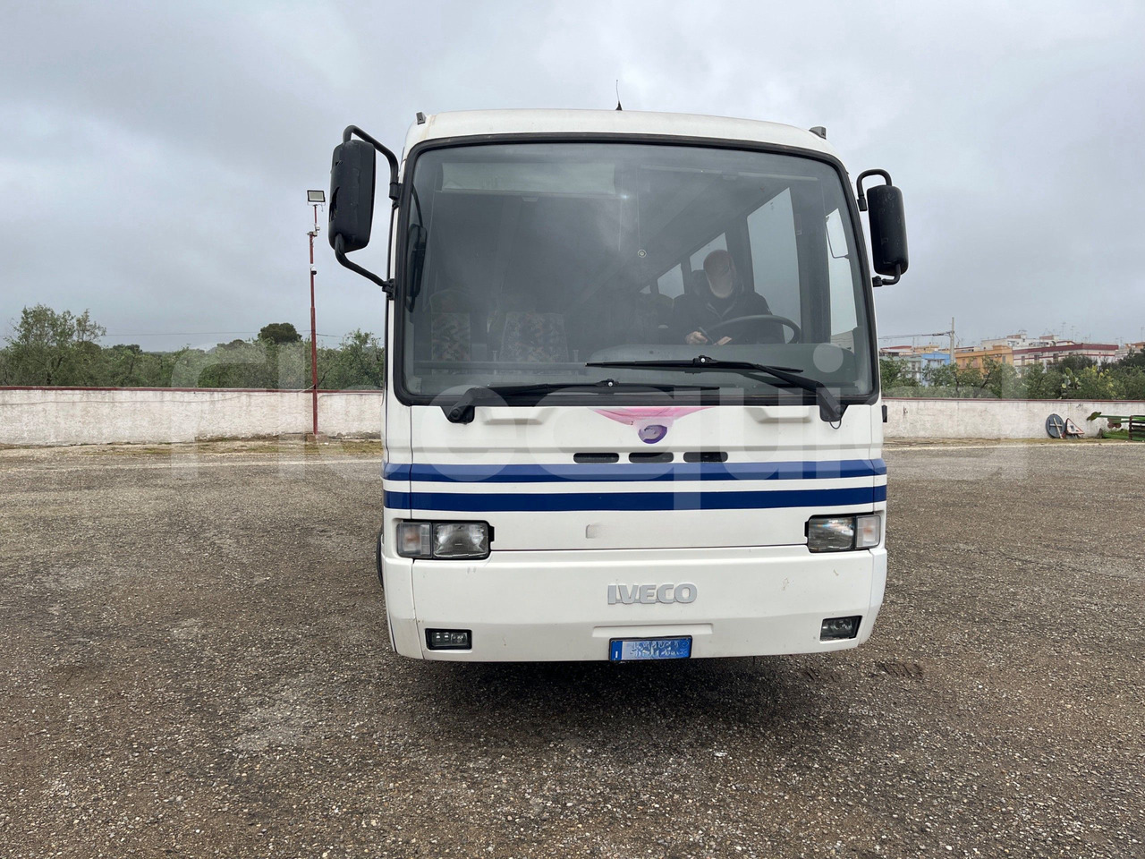Iveco 380 - Патнички вагон автобус: слика 2 Iveco 380 - Патнички вагон автобус: слика 2