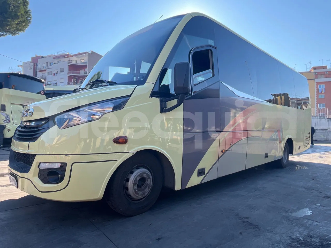 Iveco Daily - Минибус, Патничко комбе: слика 4 Iveco Daily - Минибус, Патничко комбе: слика 4
