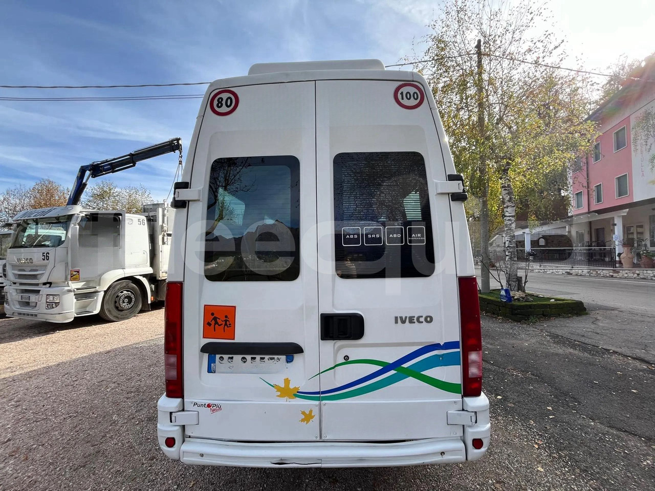 Iveco Daily - Минибус, Патничко комбе: слика 5 Iveco Daily - Минибус, Патничко комбе: слика 5