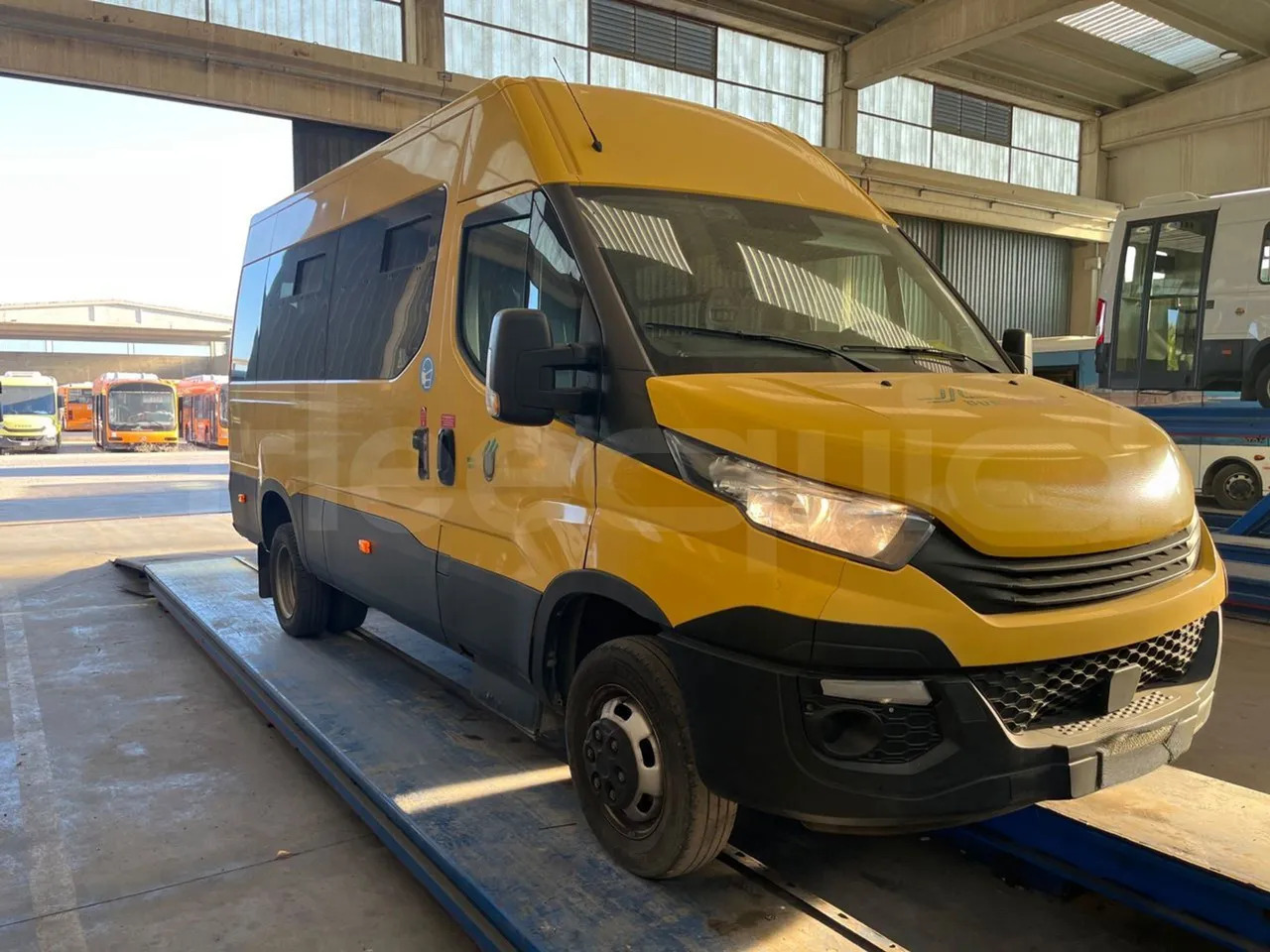 Iveco Daily - Школски автобус: слика 1 Iveco Daily - Школски автобус: слика 1