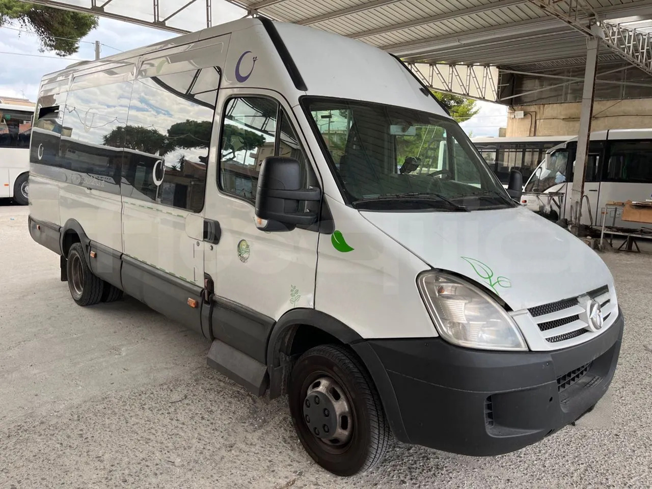 Iveco Daily - Патнички вагон автобус: слика 1 Iveco Daily - Патнички вагон автобус: слика 1