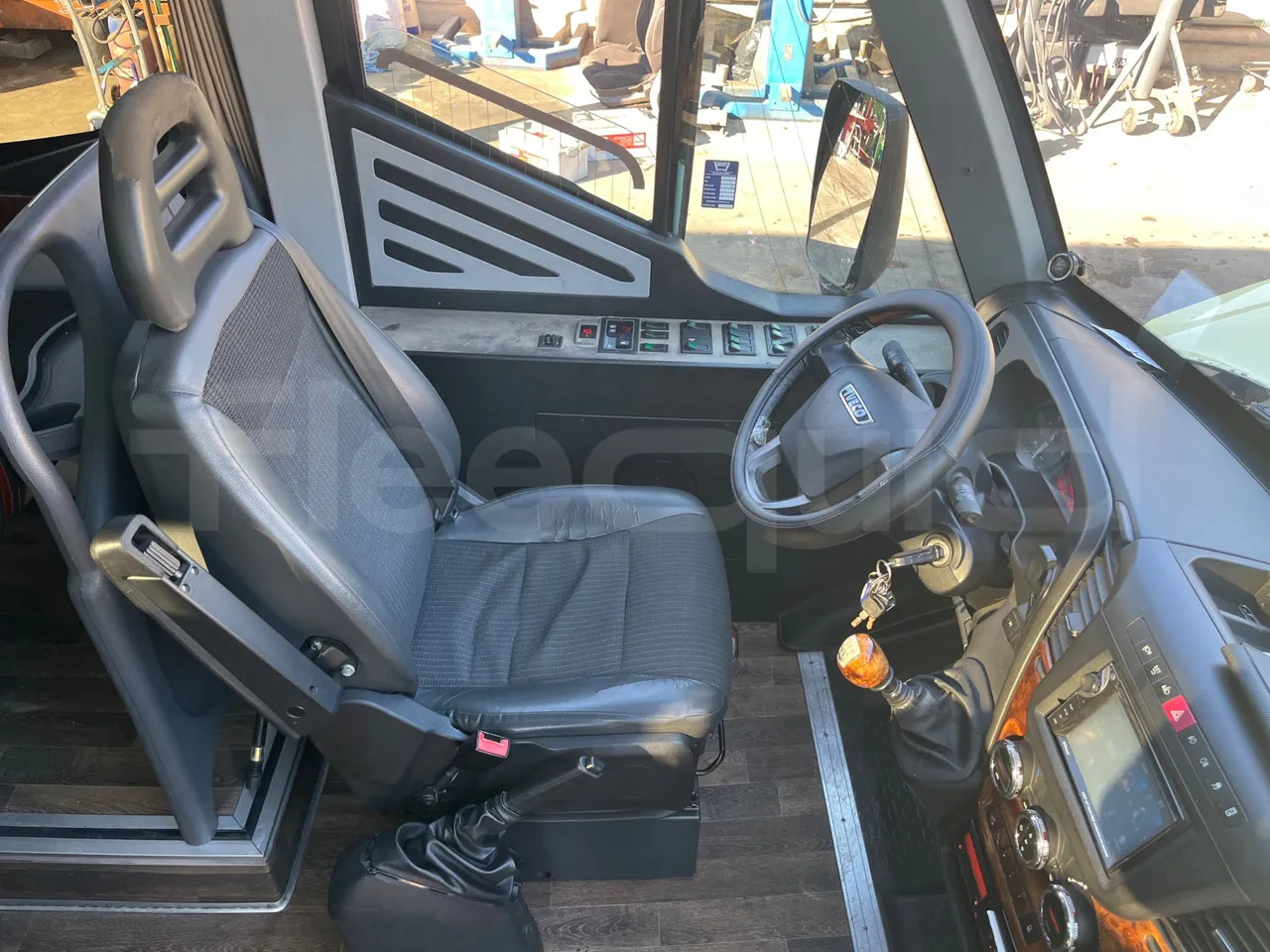 Минибус, Патничко комбе Iveco Daily: слика 24