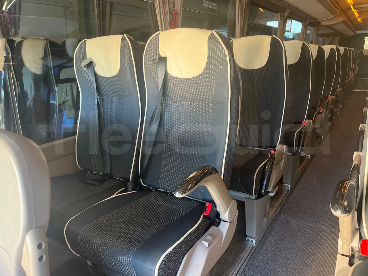 Патнички вагон автобус Iveco Magelys: слика 46