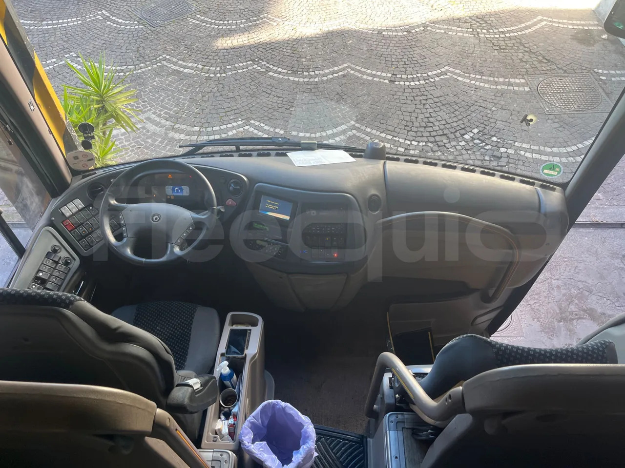 Патнички вагон автобус Iveco Magelys: слика 24