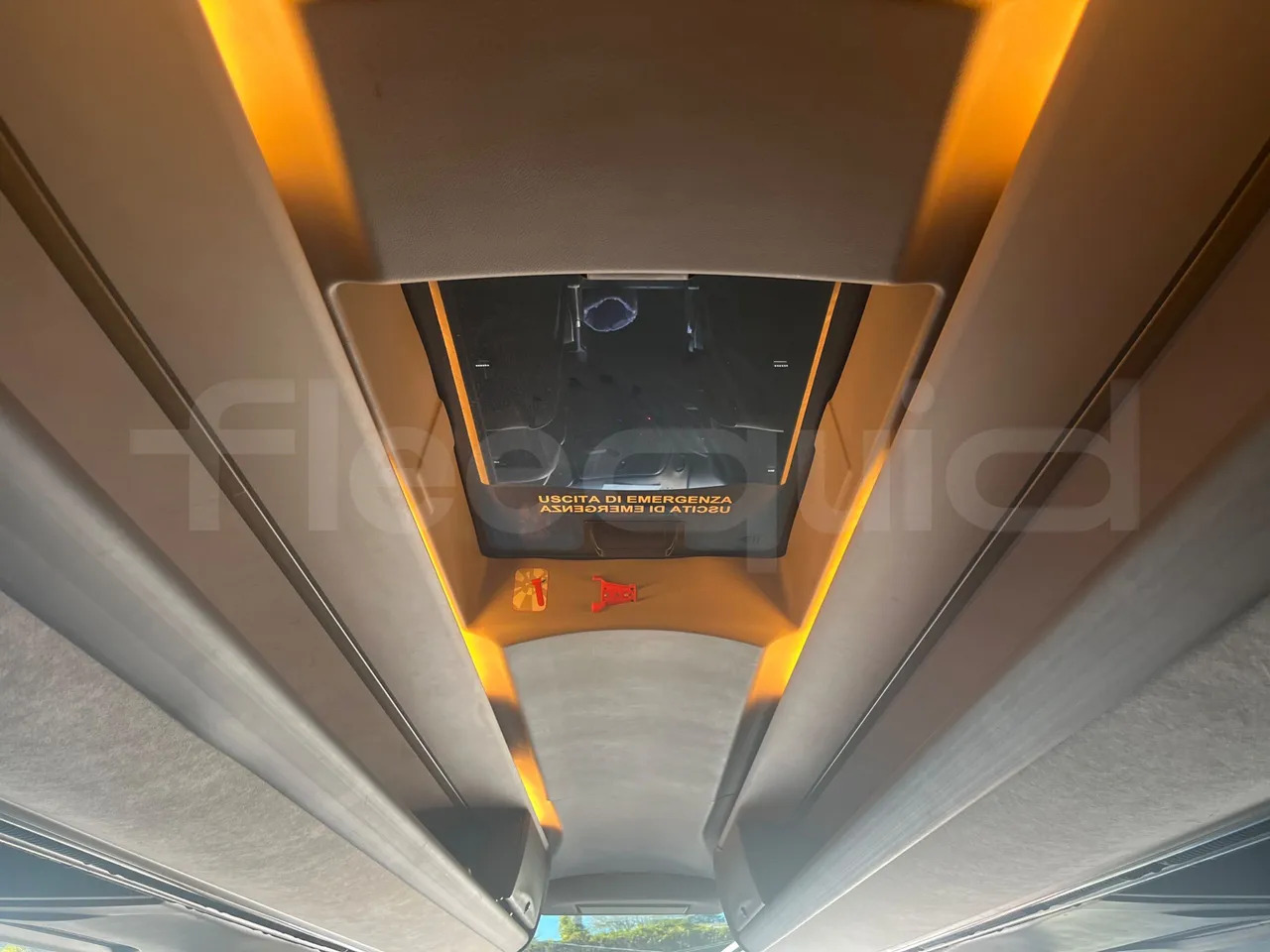 Патнички вагон автобус Iveco Magelys: слика 31