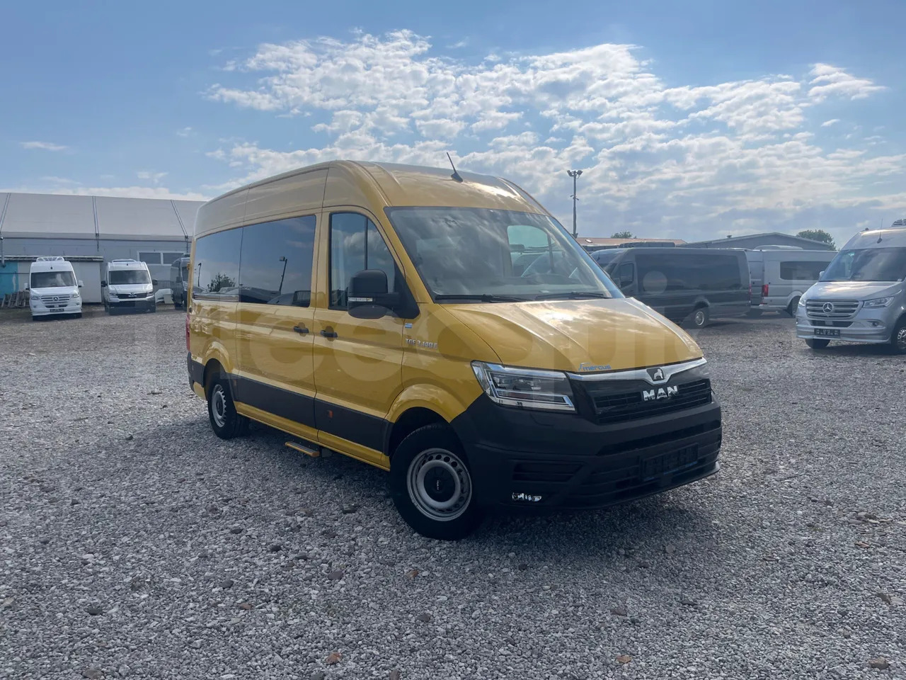 Man Mercus - Приградски автобус: слика 1 Man Mercus - Приградски автобус: слика 1