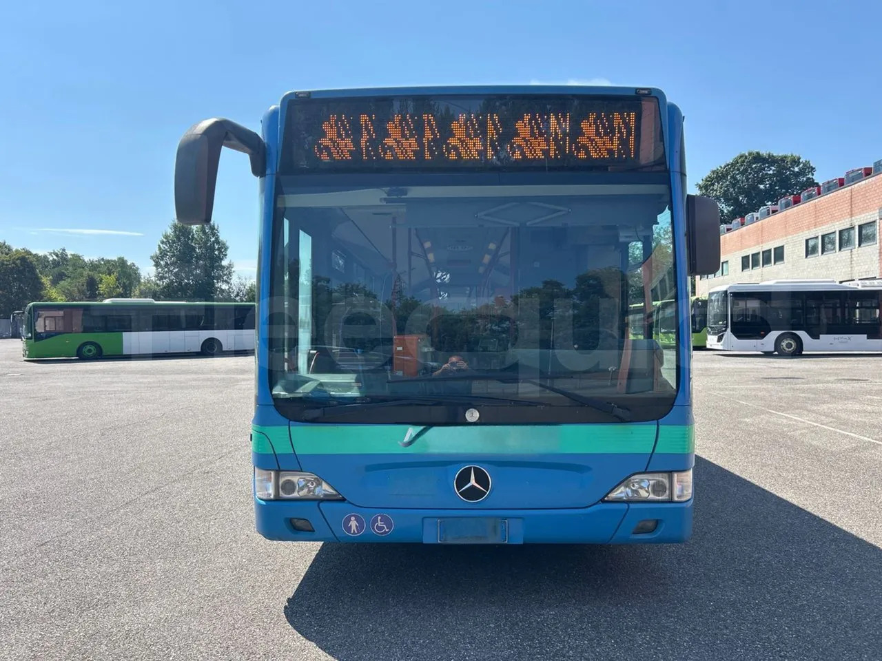 Mercedes-Benz Citaro G - Зглобен автобус: слика 2 Mercedes-Benz Citaro G - Зглобен автобус: слика 2