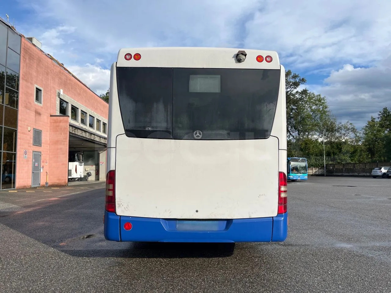 Mercedes-Benz Conecto - Зглобен автобус: слика 5 Mercedes-Benz Conecto - Зглобен автобус: слика 5