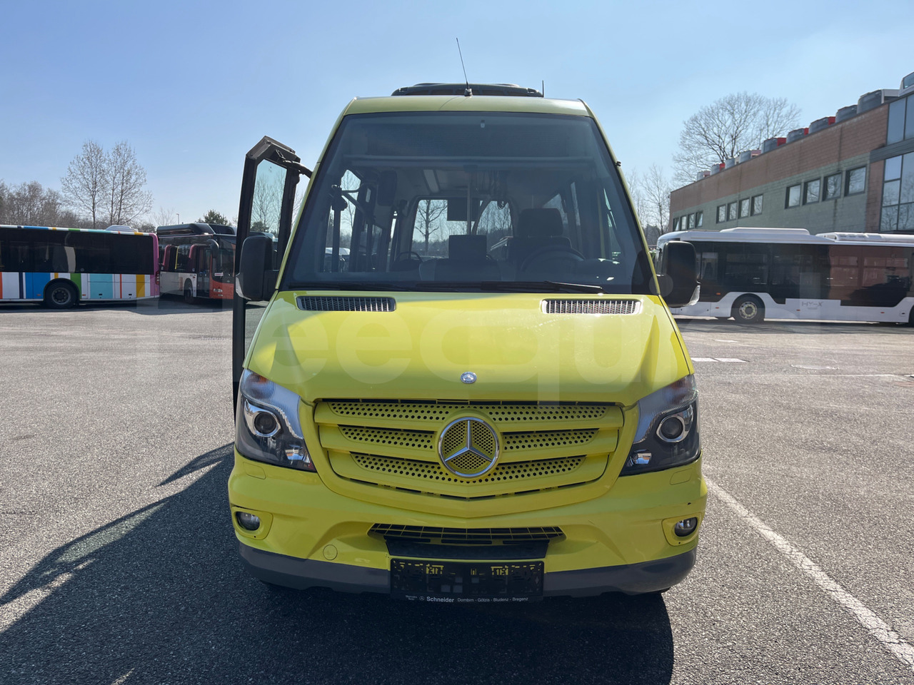 Mercedes-Benz Sprinter - Минибус, Патничко комбе: слика 2 Mercedes-Benz Sprinter - Минибус, Патничко комбе: слика 2