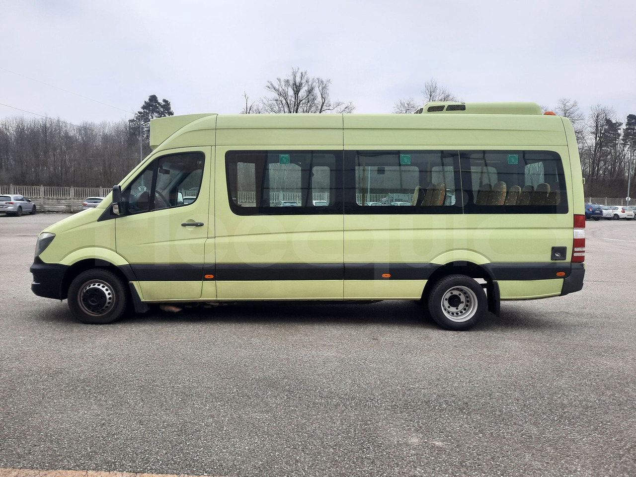 Минибус, Патничко комбе Mercedes-Benz Sprinter: слика 6