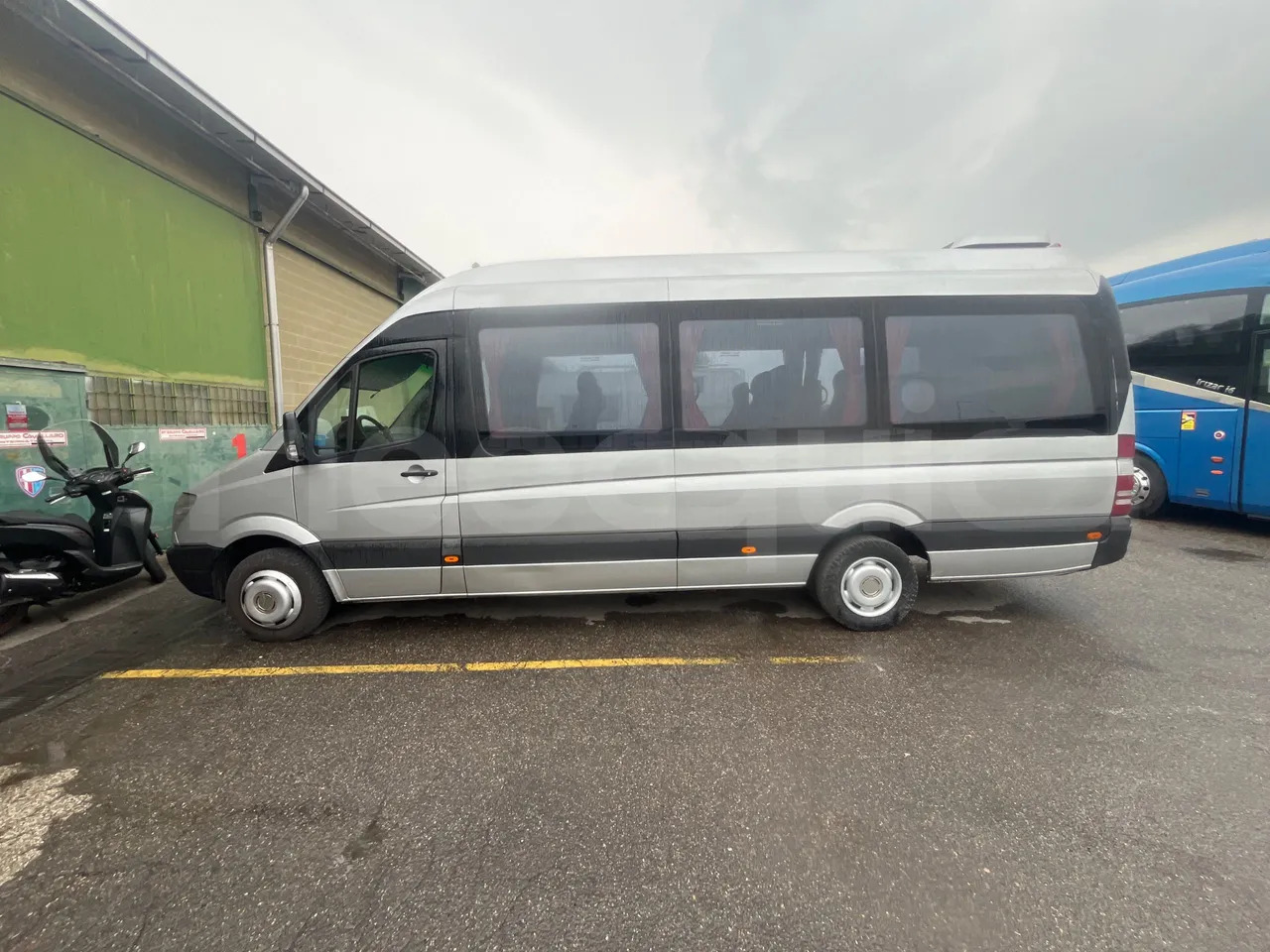 Минибус, Патничко комбе Mercedes-Benz Sprinter: слика 18