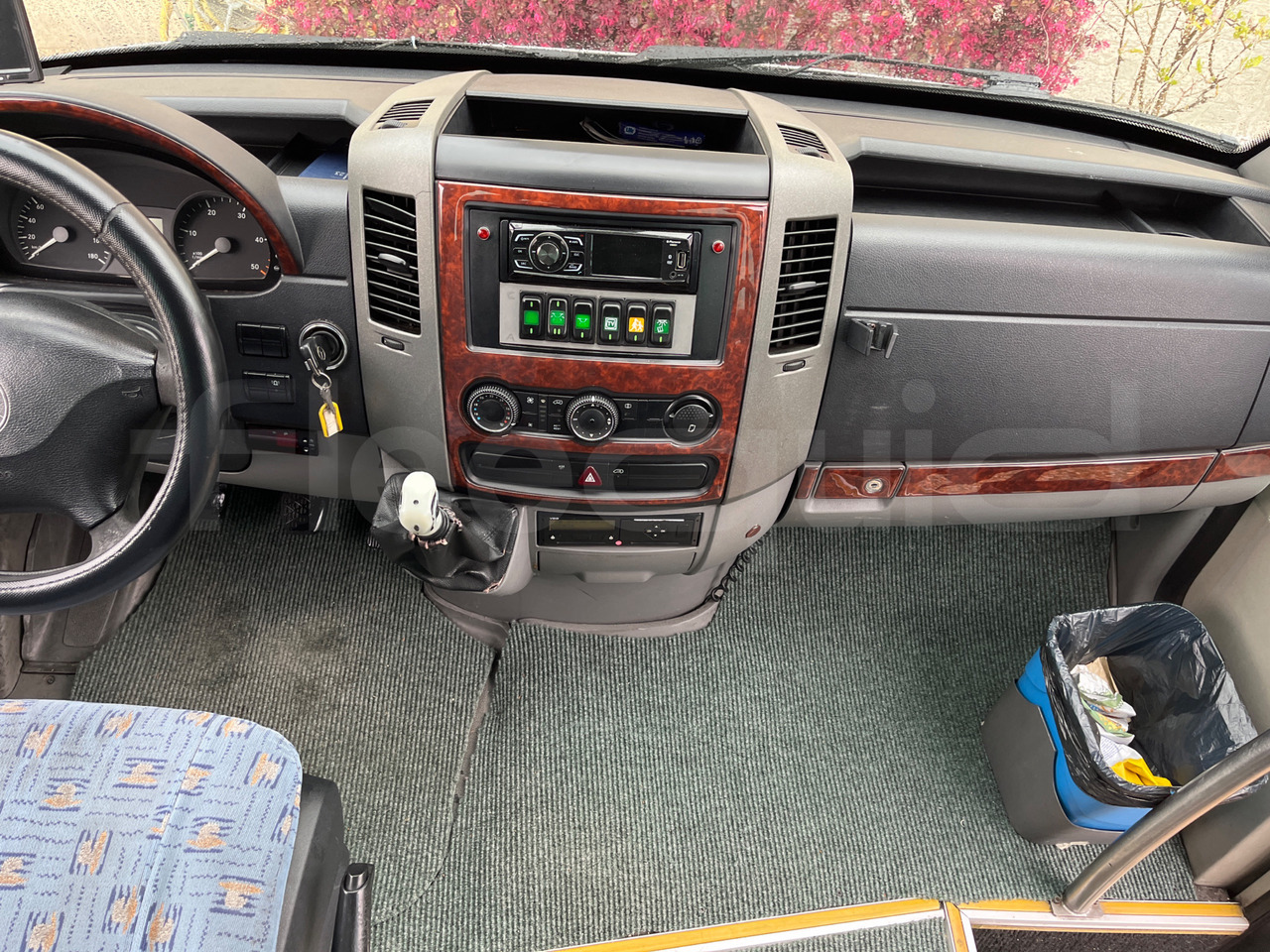 Минибус, Патничко комбе Mercedes-Benz Sprinter: слика 18