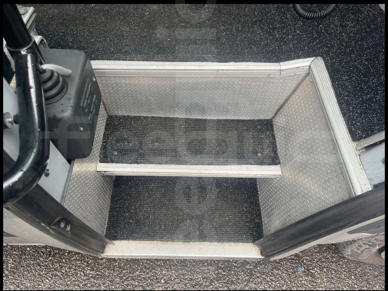 Минибус, Патничко комбе Mercedes-Benz Sprinter: слика 11