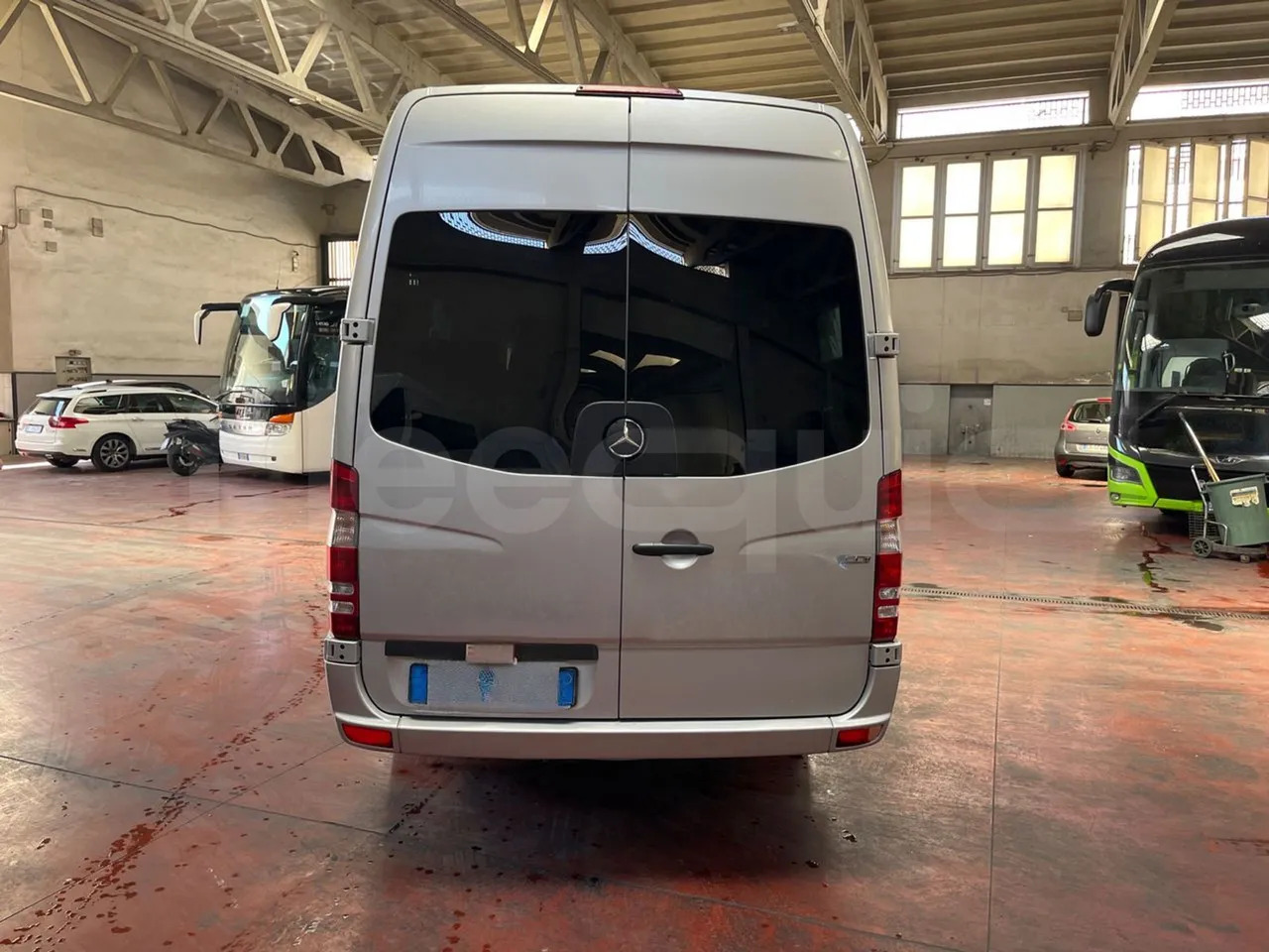 Mercedes-Benz Sprinter - Минибус, Патничко комбе: слика 5 Mercedes-Benz Sprinter - Минибус, Патничко комбе: слика 5
