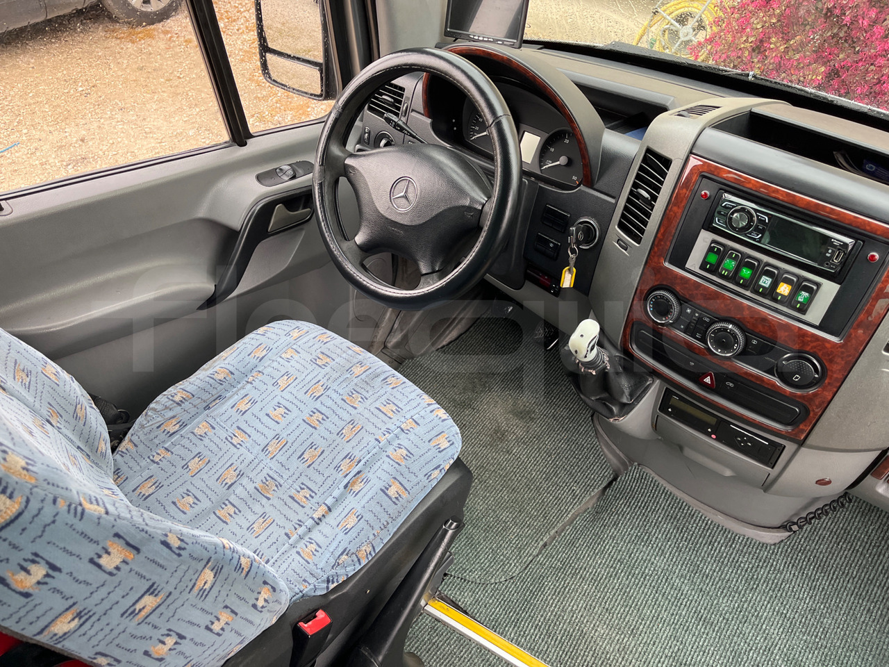 Минибус, Патничко комбе Mercedes-Benz Sprinter: слика 15