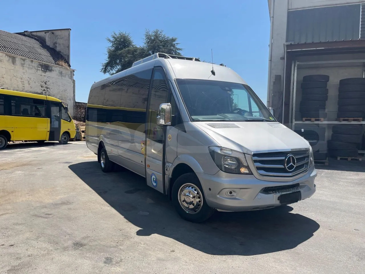 Mercedes-Benz Sprinter - Приградски автобус: слика 1 Mercedes-Benz Sprinter - Приградски автобус: слика 1