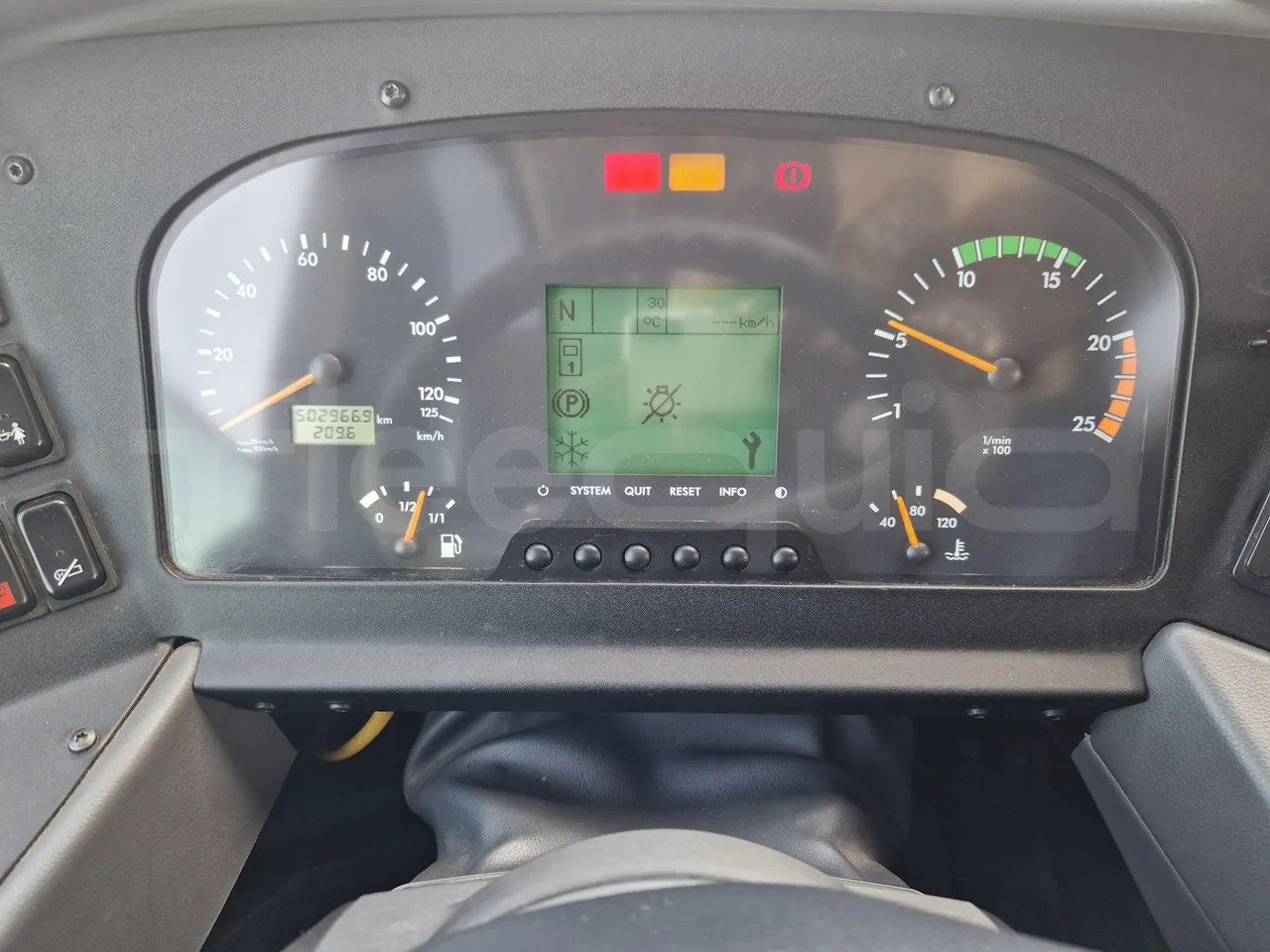 Mercedes-Benz Tourismo - Патнички вагон автобус: слика 3 Mercedes-Benz Tourismo - Патнички вагон автобус: слика 3