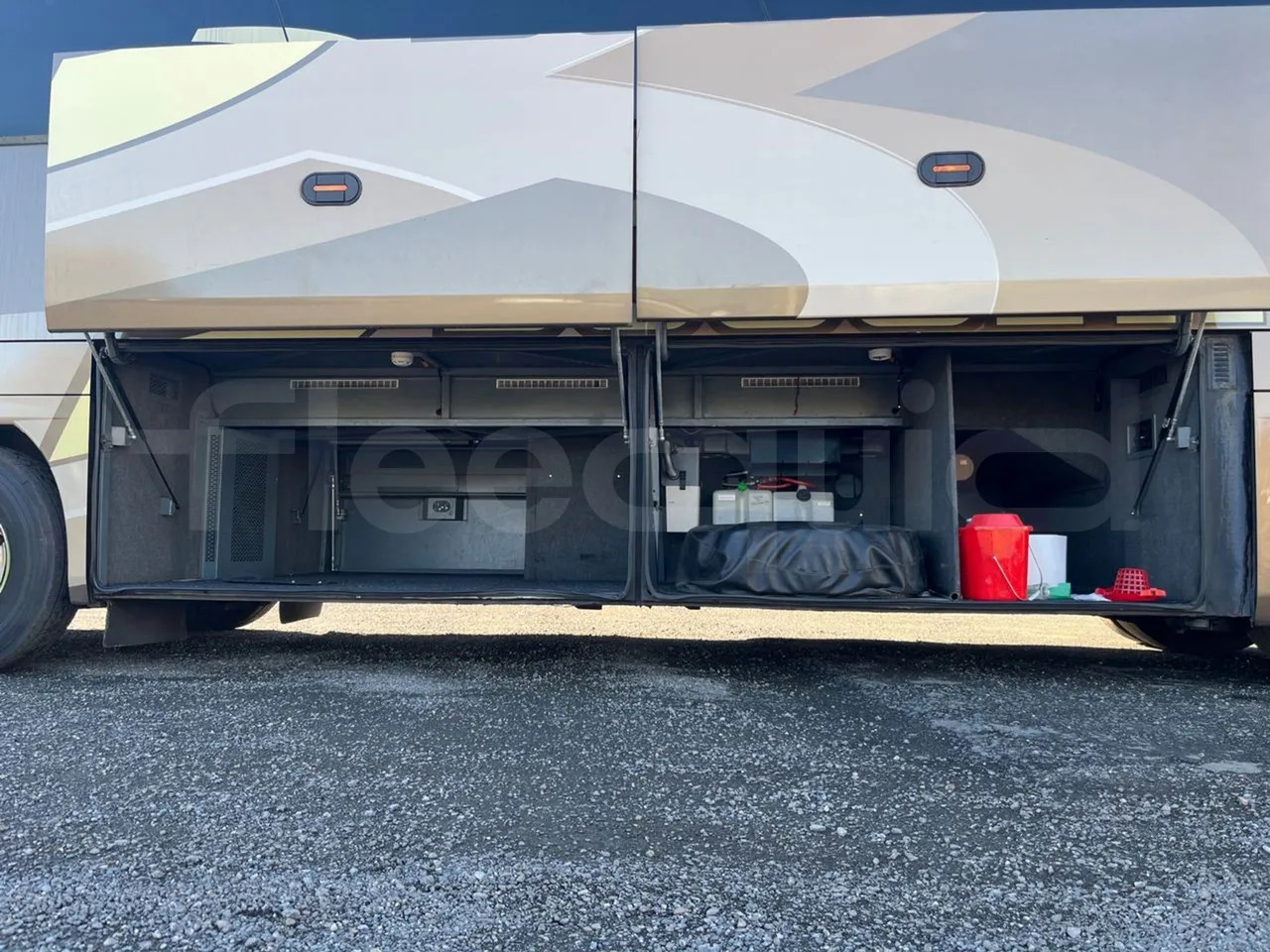 Патнички вагон автобус Neoplan Cityliner: слика 7 Патнички вагон автобус Neoplan Cityliner: слика 7