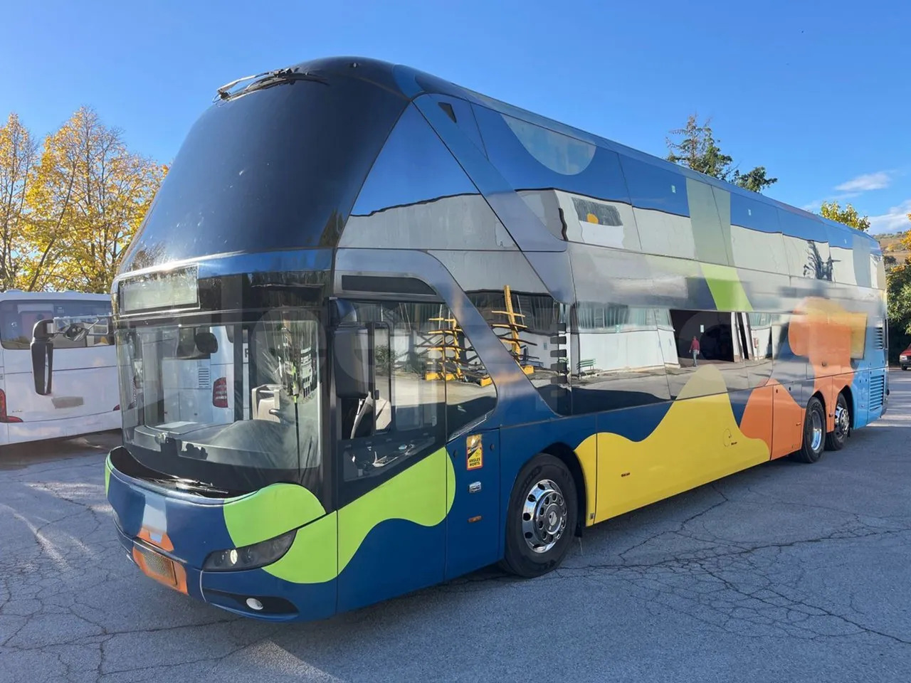 Neoplan Skyliner - Патнички вагон автобус: слика 4 Neoplan Skyliner - Патнички вагон автобус: слика 4