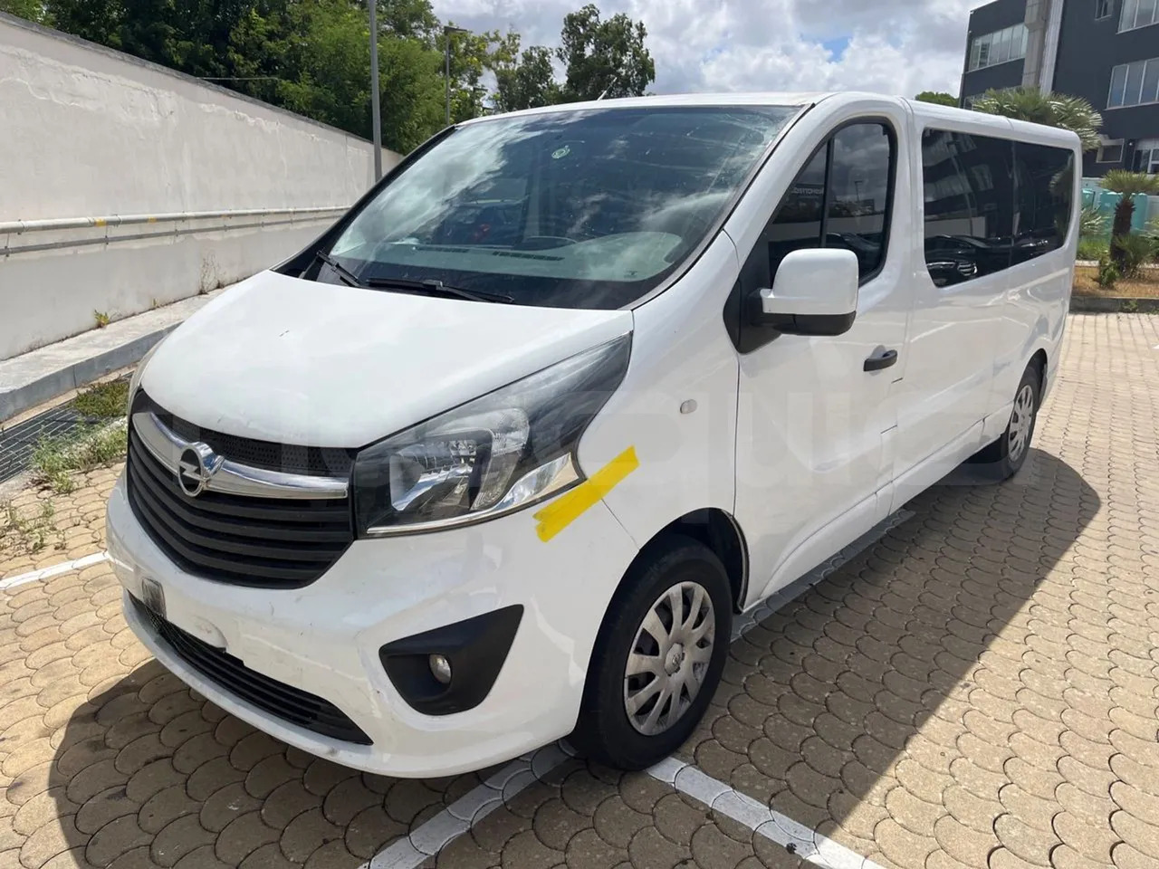 Opel Vivaro - B - Минибус, Патничко комбе: слика 4 Opel Vivaro - B - Минибус, Патничко комбе: слика 4